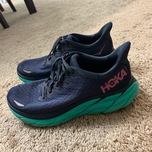 Hoka Clifton 8